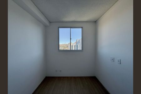 Quarto 1 de apartamento para alugar com 2 quartos, 34m² em Jardim São Luís, São Paulo