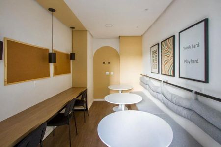 Coworking  de apartamento à venda com 2 quartos, 34m² em Jardim São Luís, São Paulo