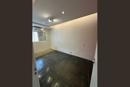 Apartamento à venda com 138m², 4 quartos e 1 vaga