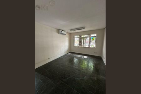 Apartamento à venda com 138m², 4 quartos e 1 vaga