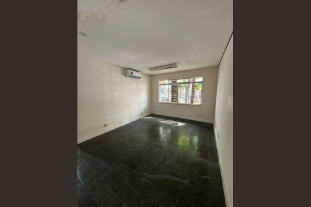 Apartamento à venda com 138m², 4 quartos e 1 vaga