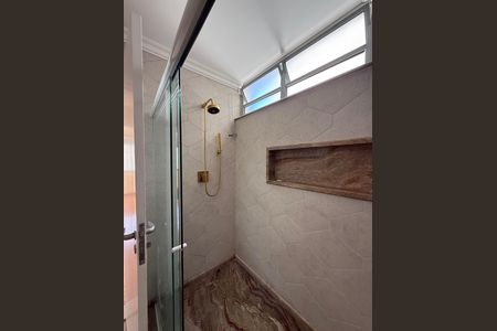 Apartamento à venda com 228m², 5 quartos e 2 vagas
