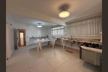 Apartamento à venda com 228m², 5 quartos e 2 vagas