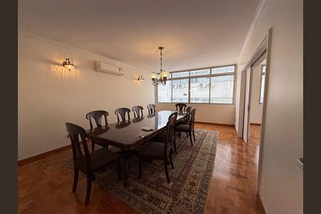 Apartamento à venda com 228m², 5 quartos e 2 vagas