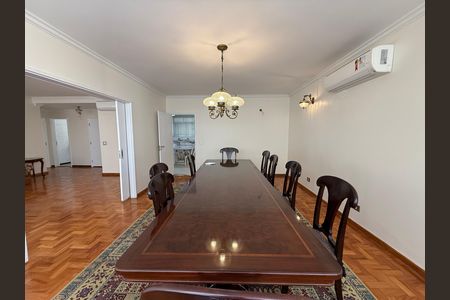 Apartamento à venda com 228m², 5 quartos e 2 vagas