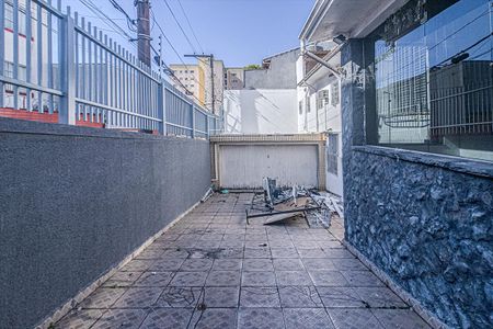 Casa para alugar com 560m², 10 quartos e 10 vagas Casa para alugar com 560m², 10 quartos e 10 vagasentrada para a garagem