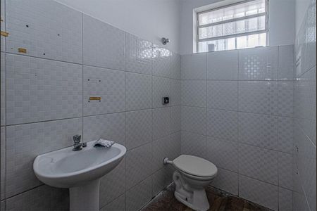 Casa para alugar com 560m², 10 quartos e 10 vagas Casa para alugar com 560m², 10 quartos e 10 vagasbanheiro social 4_1