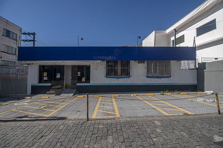 Casa para alugar com 560m², 10 quartos e 10 vagas Casa para alugar com 560m², 10 quartos e 10 vagasfachada