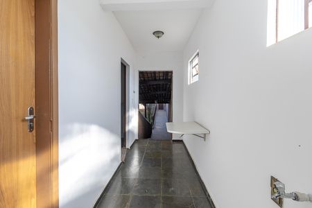 Casa à venda com 360m², 5 quartos e 3 vagas Casa à venda com 360m², 5 quartos e 3 vagasCozinha 2
