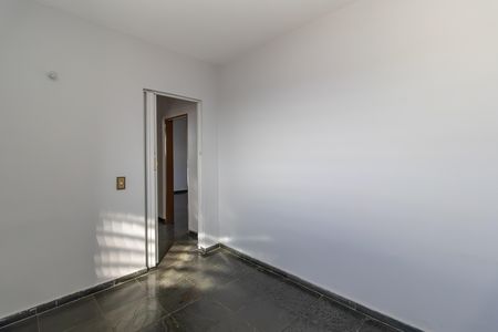 Casa à venda com 360m², 5 quartos e 3 vagas Casa à venda com 360m², 5 quartos e 3 vagasQuarto 5