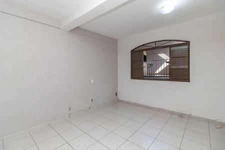 Casa à venda com 360m², 5 quartos e 3 vagas Casa à venda com 360m², 5 quartos e 3 vagasQuarto 1