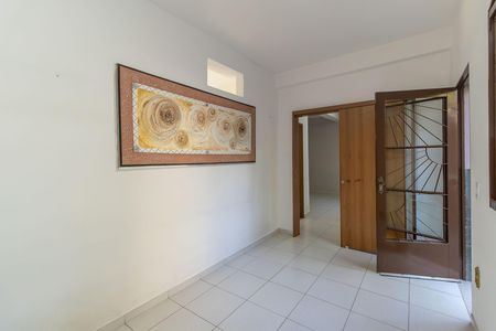 Casa à venda com 360m², 5 quartos e 3 vagas Casa à venda com 360m², 5 quartos e 3 vagasSala 1