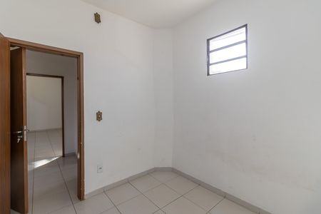 Casa à venda com 360m², 5 quartos e 3 vagas Casa à venda com 360m², 5 quartos e 3 vagasQuarto 2