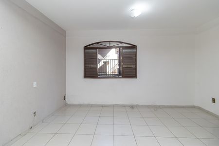 Casa à venda com 360m², 5 quartos e 3 vagas Casa à venda com 360m², 5 quartos e 3 vagasQuarto 1