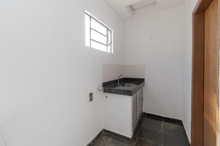 Casa à venda com 360m², 5 quartos e 3 vagas Casa à venda com 360m², 5 quartos e 3 vagasCozinha 2