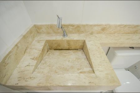 Banheiro de apartamento à venda com 2 quartos, 50m² em Vila Pirituba, São Paulo