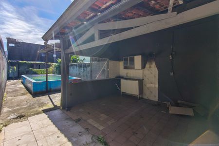 Quintal  de casa para alugar com 2 quartos, 168m² em Guilhermina, Praia Grande