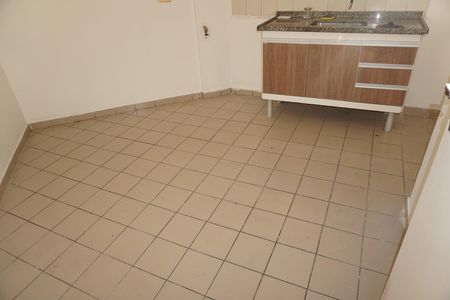 Cozinha de apartamento para alugar com 2 quartos, 53m² em Jardim Vitória, Embu das Artes