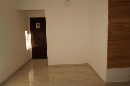 Sala de apartamento para alugar com 2 quartos, 53m² em Jardim Vitória, Embu das Artes