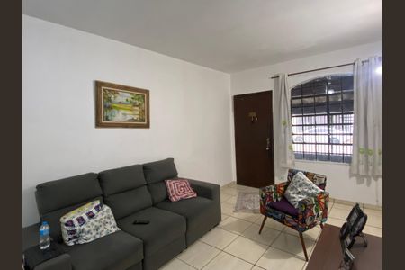 Sala de casa à venda com 3 quartos, 132m² em Quitaúna, Osasco