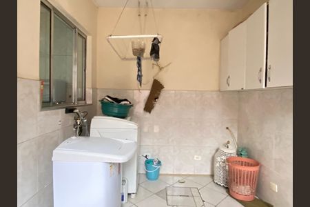 Área de Serviço de casa à venda com 3 quartos, 132m² em Quitaúna, Osasco