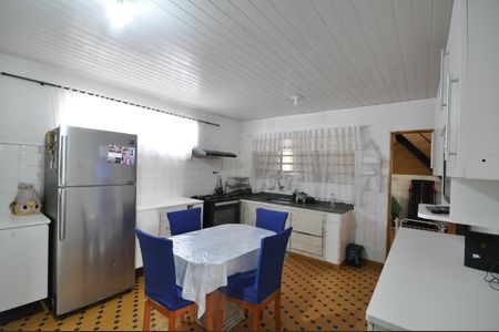 Casa à venda com 1180m², 4 quartos e 13 vagasCozinha 1