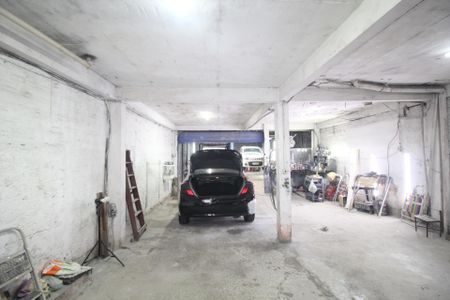 Garagem de casa à venda com 4 quartos, 125m² em Vila Jardim, Porto Alegre
