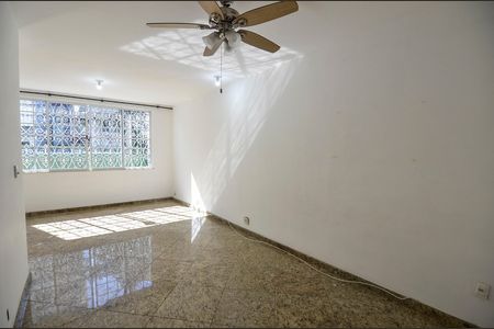 Sala de casa à venda com 3 quartos, 130m² em Bancários, Rio de Janeiro