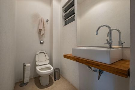 Apartamento à venda com 130m², 1 quarto e sem vaga Apartamento à venda com 130m², 1 quarto e sem vagaLavabo