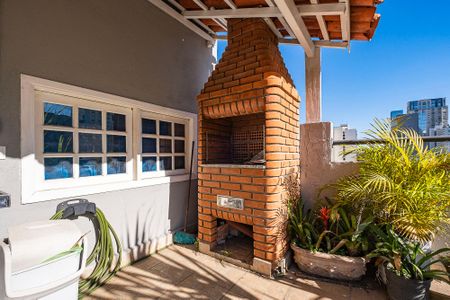 Apartamento à venda com 130m², 1 quarto e sem vaga Apartamento à venda com 130m², 1 quarto e sem vagaChurrasqueira