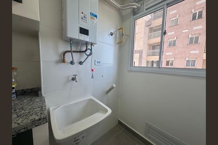 Área de Serviço de apartamento para alugar com 2 quartos, 47m² em Vila Osasco, Osasco