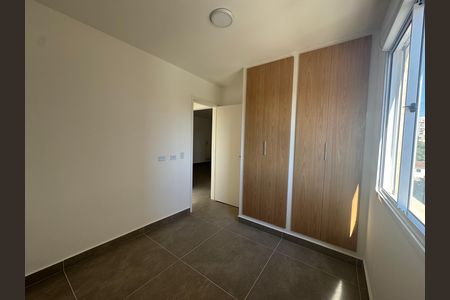Quarto 1 de apartamento para alugar com 2 quartos, 47m² em Vila Osasco, Osasco