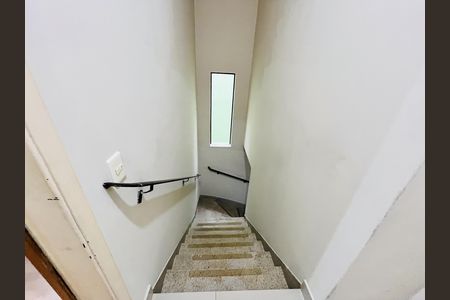 Casa à venda com 187m², 3 quartos e 3 vagasEscada