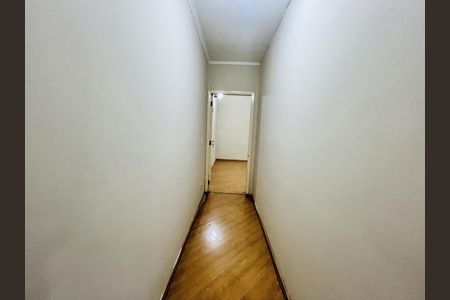 Casa à venda com 187m², 3 quartos e 3 vagasCorredor
