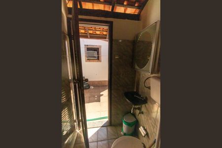 Casa à venda com 141m², 3 quartos e 2 vagasBanheiro de serviço