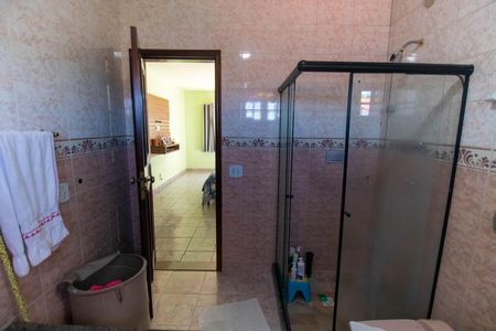 Casa à venda com 141m², 3 quartos e 2 vagasBanheiro da Suíte 1