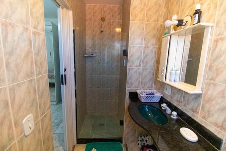 Casa à venda com 141m², 3 quartos e 2 vagasBanheiro Social