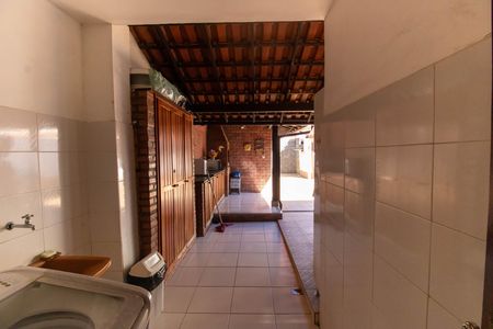 Casa à venda com 141m², 3 quartos e 2 vagasÁrea de Serviço
