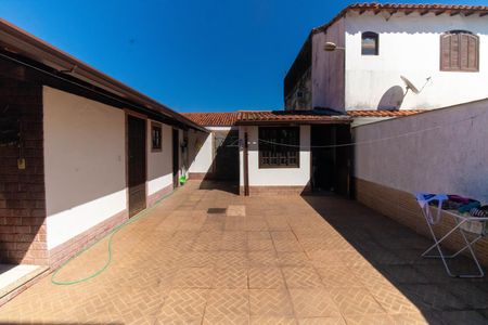 Área externa de casa à venda com 3 quartos, 141m² em Maravista, Niterói