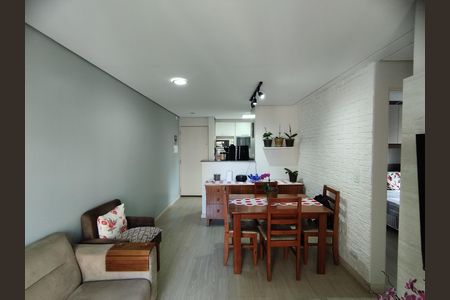 Sala  de apartamento para alugar com 2 quartos, 47m² em Jardim Celeste, São Paulo