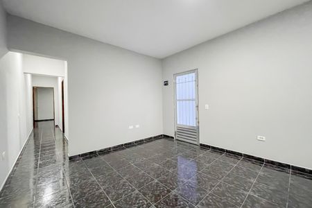 Casa à venda com 150m², 2 quartos e 2 vagas Casa à venda com 150m², 2 quartos e 2 vagasSala