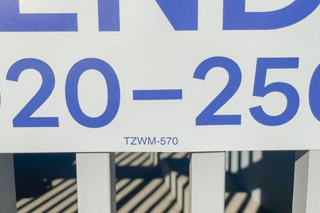 Casa à venda com 150m², 2 quartos e 2 vagas Casa à venda com 150m², 2 quartos e 2 vagasTZWM-570