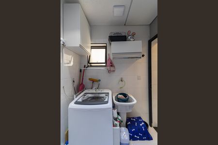Casa à venda com 72m², 2 quartos e 1 vaga Casa à venda com 72m², 2 quartos e 1 vagaÁrea de Serviço