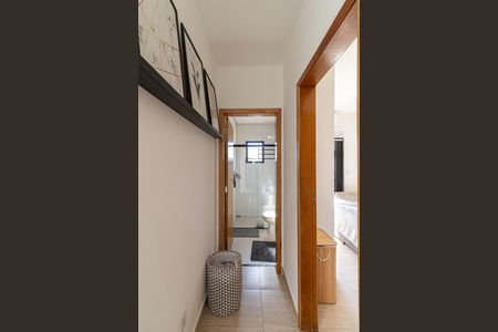 Casa à venda com 72m², 2 quartos e 1 vaga Casa à venda com 72m², 2 quartos e 1 vagaCorredor
