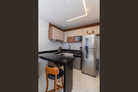 Casa à venda com 72m², 2 quartos e 1 vaga Casa à venda com 72m², 2 quartos e 1 vagaSala e Cozinha