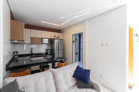 Casa à venda com 72m², 2 quartos e 1 vaga Casa à venda com 72m², 2 quartos e 1 vagaSala e Cozinha