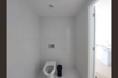 Banheiro de kitnet/studio à venda com 1 quarto, 22m² em Campo Grande, São Paulo