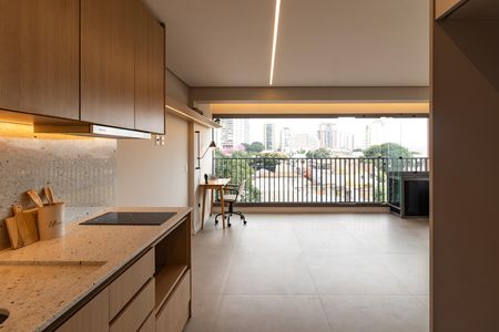 Cozinha de kitnet/studio para alugar com 1 quarto, 31m² em Pompeia, São Paulo