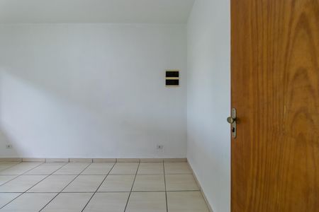 Quarto de casa para alugar com 1 quarto, 55m² em Parque Alexandre, Cotia