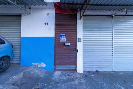 Fachada de casa para alugar com 1 quarto, 55m² em Parque Alexandre, Cotia